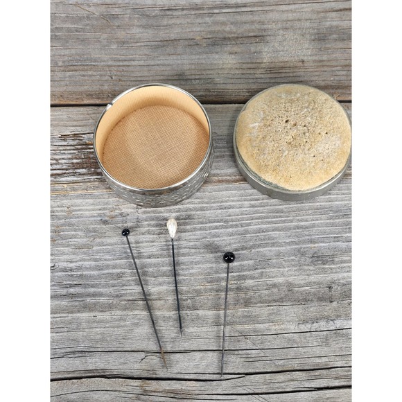 VINTAGE Silver Pin Cushion Sewing Box WW2 US Zone Germany Chased Silver 835 - Picture 5 of 9